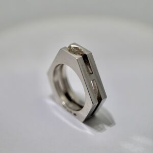 Guldring - No 66