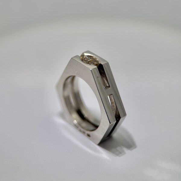 Guldring - No 66